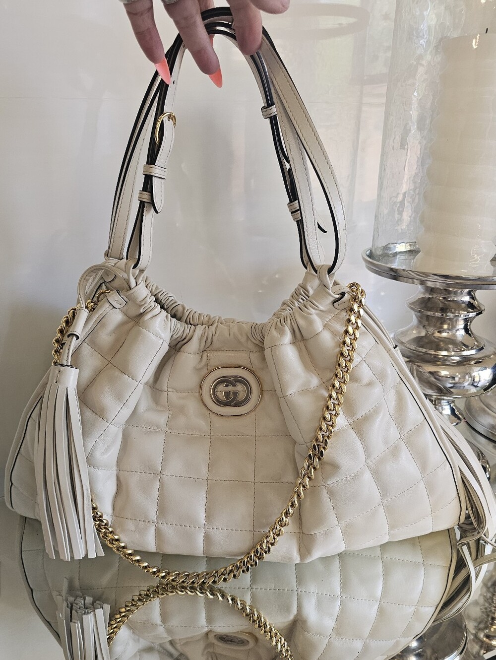 100% Authentic Gucci Deco In Quilted Leather Shoulder Bag with Gold Chain
